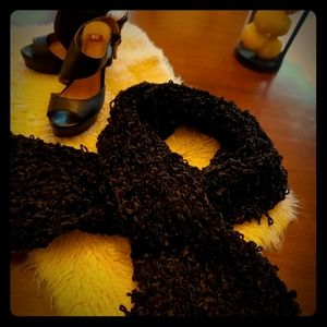 Fluffy fashion scarf